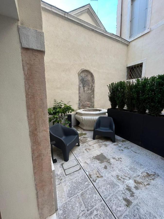 Immobiliare Nk Palazzo Bonvicini Apartman Velence Kültér fotó